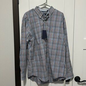 Men’s long sleeve button up
